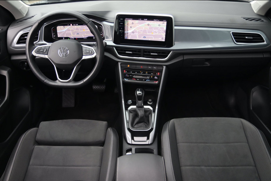 Volkswagen T-Roc 1.5 TSI ACT / PANODAK / VIRTUAL / ACC / MASSAGE / KEYLESS / CAMERA