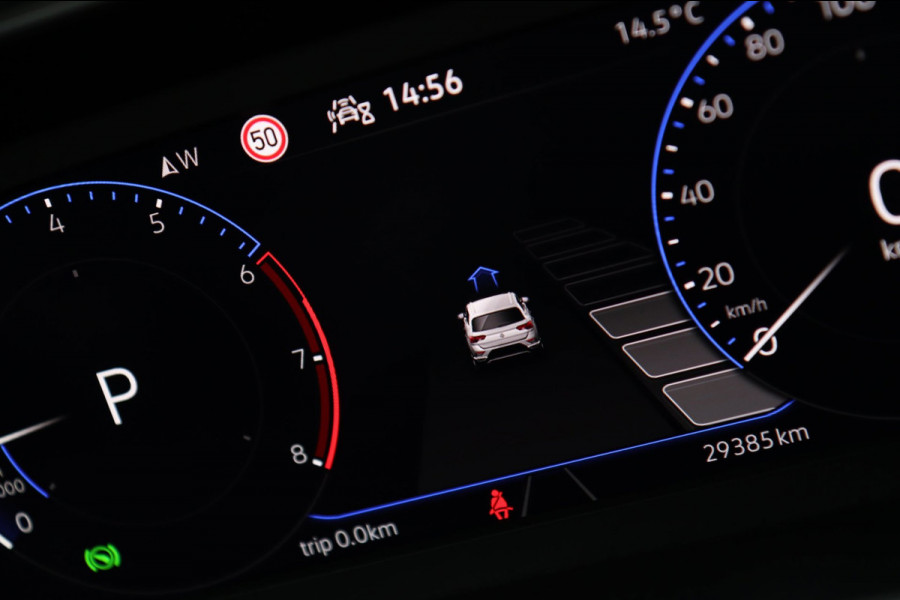 Volkswagen T-Roc 1.5 TSI ACT / PANODAK / VIRTUAL / ACC / MASSAGE / KEYLESS / CAMERA