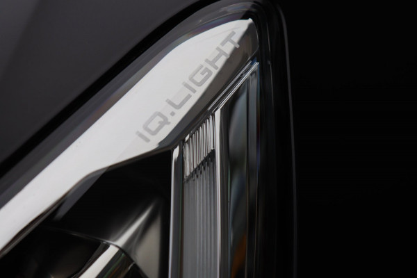 Volkswagen T-Roc 1.5 TSI ACT / PANODAK / VIRTUAL / ACC / MASSAGE / KEYLESS / CAMERA