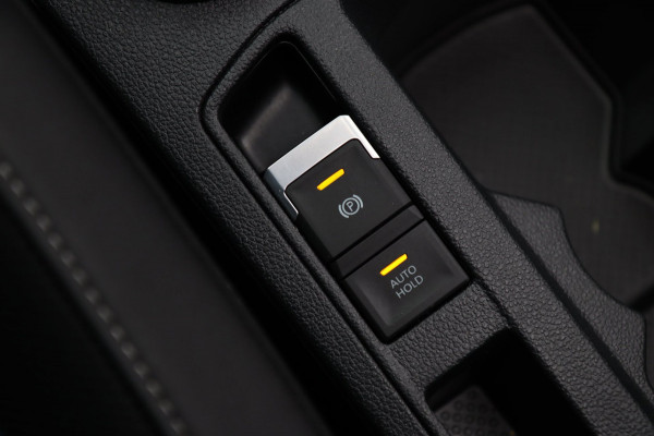 Volkswagen T-Roc 1.5 TSI ACT / PANODAK / VIRTUAL / ACC / MASSAGE / KEYLESS / CAMERA