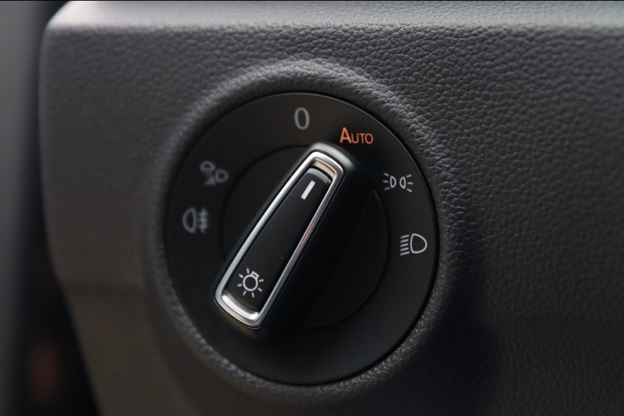 Volkswagen T-Roc 1.5 TSI ACT / PANODAK / VIRTUAL / ACC / MASSAGE / KEYLESS / CAMERA