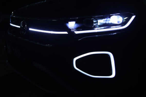 Volkswagen T-Roc 1.5 TSI ACT / PANODAK / VIRTUAL / ACC / MASSAGE / KEYLESS / CAMERA