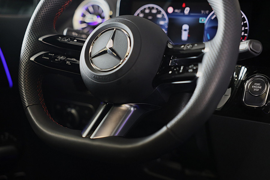 Mercedes-Benz B-Klasse 250 e AMG Line / AUT / Acc / Memory / Head Up / Burmester / Elek Stoelen / Carbon / Open Pano / Led / Pdc