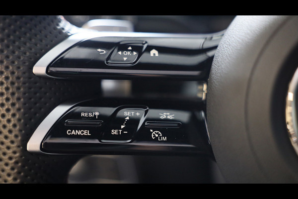 Mercedes-Benz B-Klasse 250 e AMG Line / AUT / Acc / Memory / Head Up / Burmester / Elek Stoelen / Carbon / Open Pano / Led / Pdc