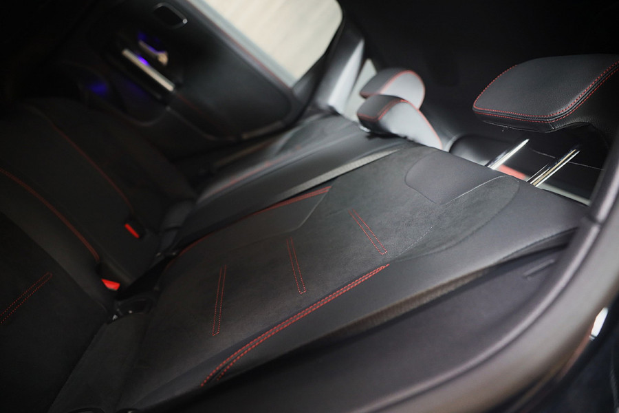 Mercedes-Benz B-Klasse 250 e AMG Line / AUT / Acc / Memory / Head Up / Burmester / Elek Stoelen / Carbon / Open Pano / Led / Pdc