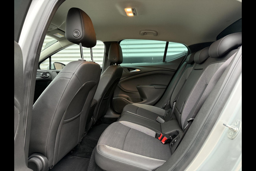 Opel Astra 1.2 Edition 2e Eigenaar|Navi|Clima|Camera|Cruise|Carplay|Stoel+Stuur verw|PDC V+A|Dealer onderhouden|N.A.P|APK tot 06-2027