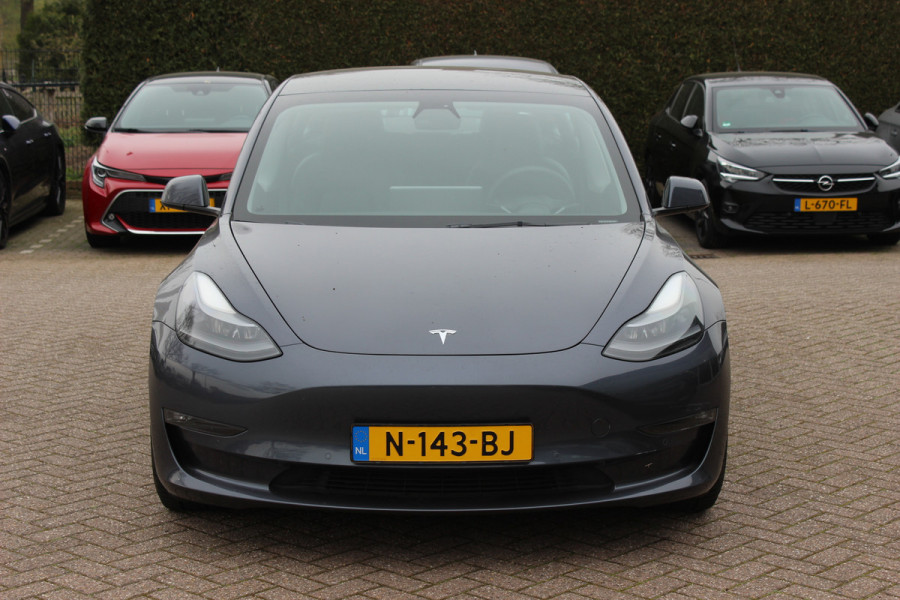 Tesla Model 3 Performance AWD 75 kWh / SoH 90,3% / Autopilot / Panoramadak / Camera / Leder / 20'' / Leder / Premium Audio / Warmtepomp
