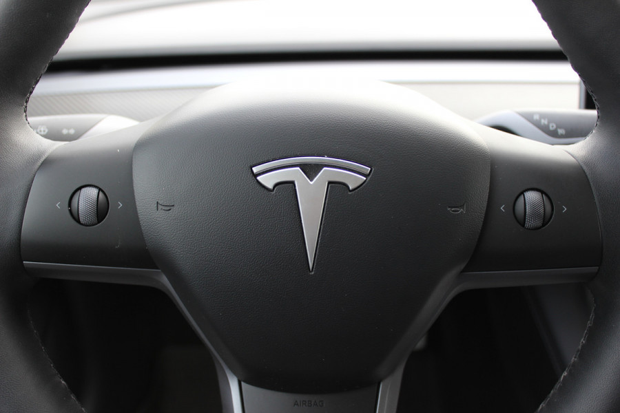 Tesla Model 3 Performance AWD 75 kWh / SoH 90,3% / Autopilot / Panoramadak / Camera / Leder / 20'' / Leder / Premium Audio / Warmtepomp