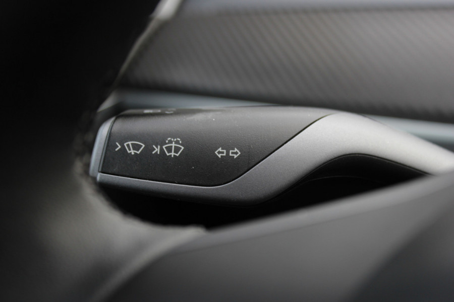 Tesla Model 3 Performance AWD 75 kWh / SoH 90,3% / Autopilot / Panoramadak / Camera / Leder / 20'' / Leder / Premium Audio / Warmtepomp