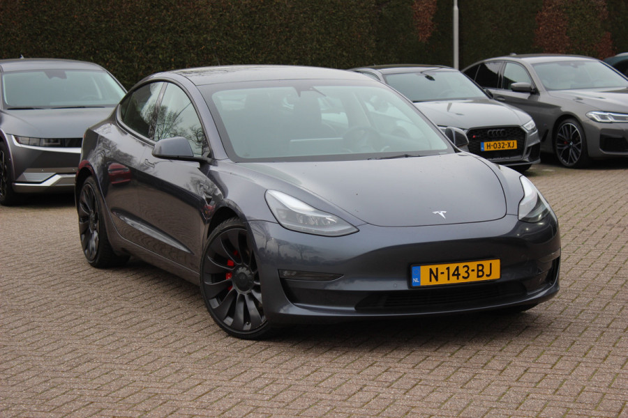 Tesla Model 3 Performance AWD 75 kWh / SoH 90,3% / Autopilot / Panoramadak / Camera / Leder / 20'' / Leder / Premium Audio / Warmtepomp
