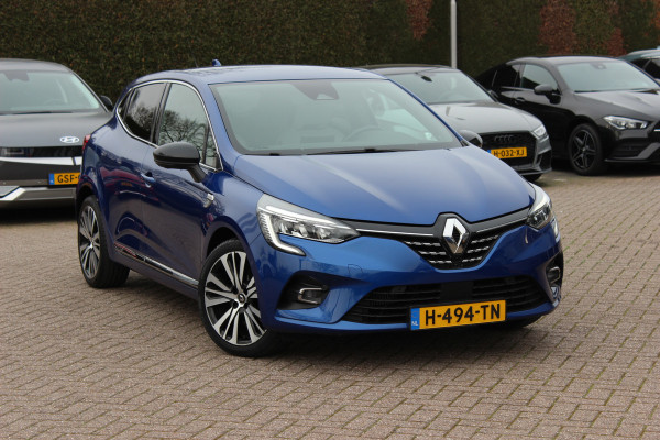 Renault Clio 1.3 TCe Initiale Paris / 360Camera / Beige Leder / Keyless / Bose / 17'' / Navigatie / CarPlay / Getint glas / Stuur+Stoelverwarming / DAB / Cruise Control