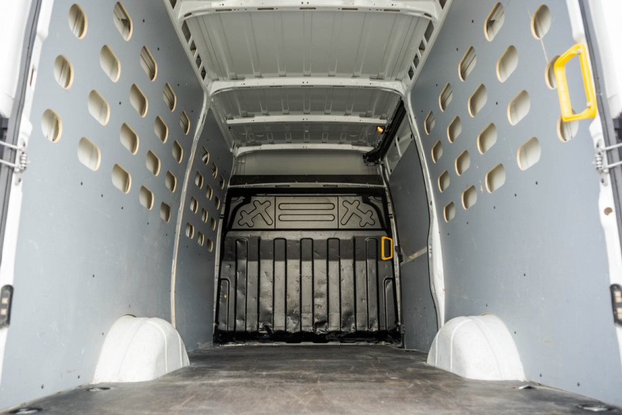 Iveco Daily 35S14 L2H2 | 3-Zits | 136 PK | Climate | Airco