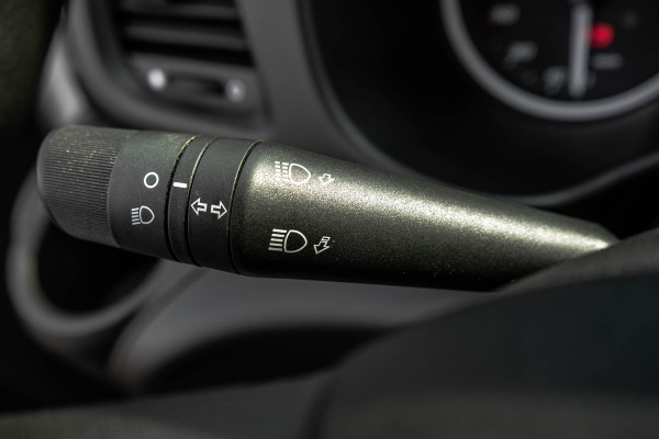 Iveco Daily 35S14 L2H2 | 3-Zits | 136 PK | Climate | Airco