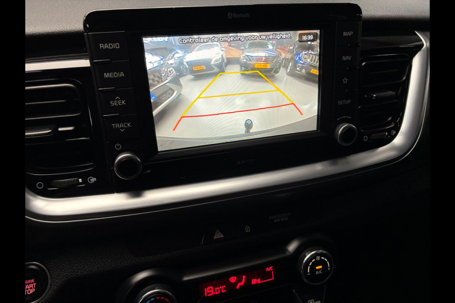 Kia Stonic 1.0 T-GDi ExecutiveLine / Camera / Navigatie