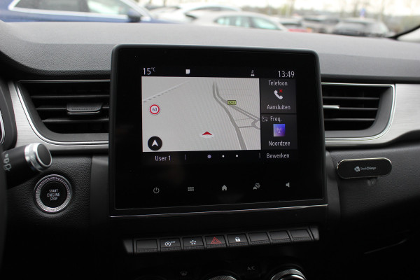 Renault Captur 1.0 TCe 100 Intens / Camera / Navigatie / 17'' / CarPlay / Keyless / DAB / Parkeerhulp V+A / Cruise Control