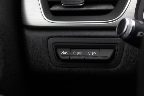 Renault Captur 1.0 TCe 100 Intens / Camera / Navigatie / 17'' / CarPlay / Keyless / DAB / Parkeerhulp V+A / Cruise Control