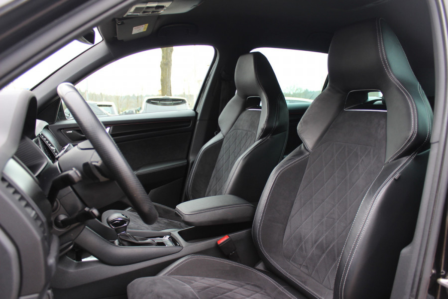 Škoda Kodiaq 1.5 TSI Sportline Business / Camera / Keyless / Sportstoelen / CarPlay / 19'' / Blackpack / Virtual Cockpit / Dodehoek / DAB / Stoelverwarming / ACC