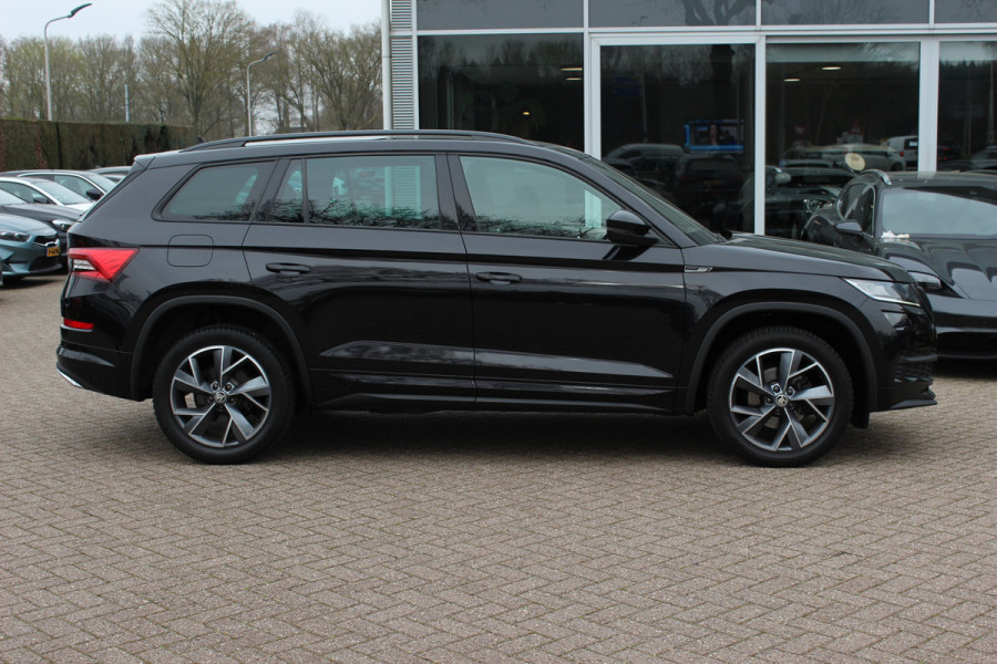 Škoda Kodiaq 1.5 TSI Sportline Business / Camera / Keyless / Sportstoelen / CarPlay / 19'' / Blackpack / Virtual Cockpit / Dodehoek / DAB / Stoelverwarming / ACC