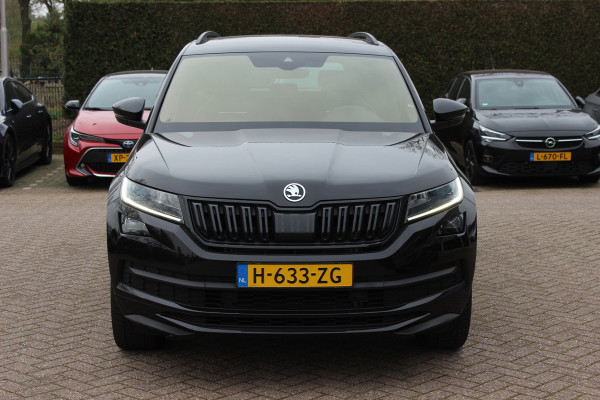 Škoda Kodiaq 1.5 TSI Sportline Business / Camera / Keyless / Sportstoelen / CarPlay / 19'' / Blackpack / Virtual Cockpit / Dodehoek / DAB / Stoelverwarming / ACC