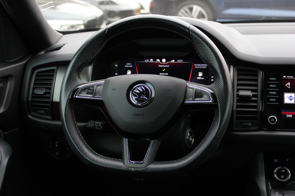 Škoda Kodiaq 1.5 TSI Sportline Business / Camera / Keyless / Sportstoelen / CarPlay / 19'' / Blackpack / Virtual Cockpit / Dodehoek / DAB / Stoelverwarming / ACC