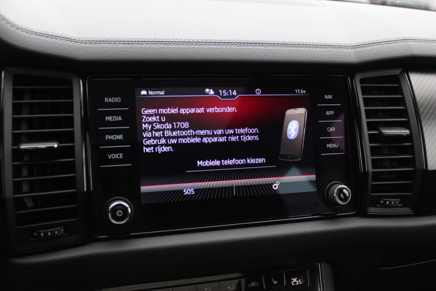 Škoda Kodiaq 1.5 TSI Sportline Business / Camera / Keyless / Sportstoelen / CarPlay / 19'' / Blackpack / Virtual Cockpit / Dodehoek / DAB / Stoelverwarming / ACC