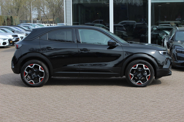 Opel Mokka-e GS Line 50-kWh / Camera / Leder / CarPlay / 18'' / Sfeerverlichting / Keyless / Stoelverwarming / Dodehoek / DAB / Cruise Control / Warmtepomp