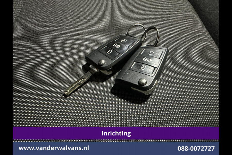 Volkswagen Crafter 2.0 TDI 140pk L3H3 L2H2 Inrichting Euro6 Airco | Camera | Apple Carplay | Massagestoel | Cruisecontrol Android Auto, Chauffeursstoel