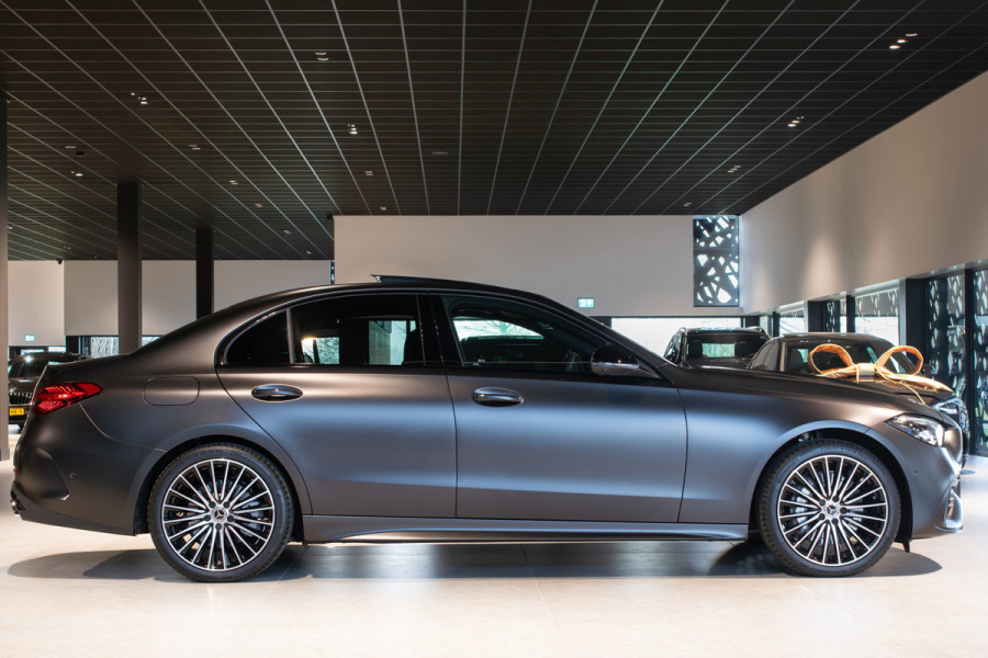 Mercedes-Benz C-Klasse 300 e AMG Magno|Nappa|Night|Rij-assistentie Plus|Keyless-Go|Stoelkoeling|Pano|360°|Burmester|19''
