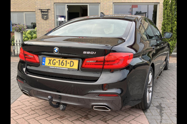 BMW 5 Serie 520i  | M-Sport | Trekhaak | Camera