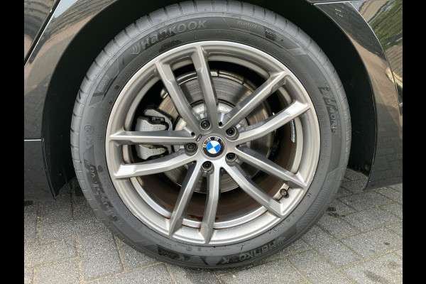 BMW 5 Serie 520i  | M-Sport | Trekhaak | Camera