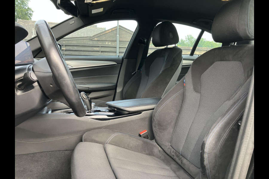 BMW 5 Serie 520i  | M-Sport | Trekhaak | Camera