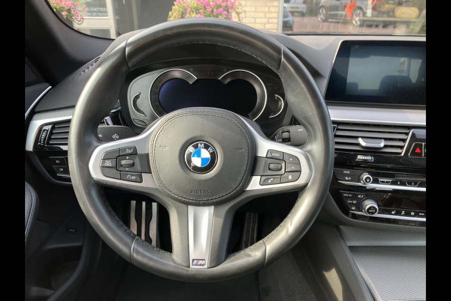 BMW 5 Serie 520i  | M-Sport | Trekhaak | Camera
