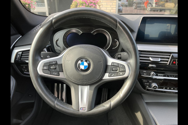 BMW 5 Serie 520i  | M-Sport | Trekhaak | Camera