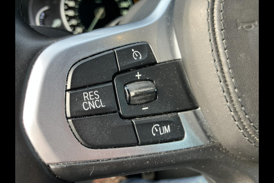 BMW 5 Serie 520i  | M-Sport | Trekhaak | Camera