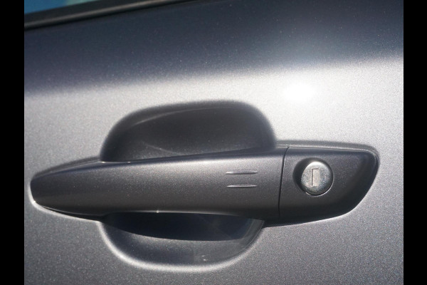 Peugeot 2008 1.2 Hybrid 145 Allure 360 Camera