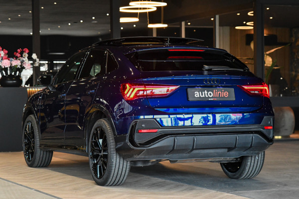 Audi Q3 Sportback 45 TFSI e 3x S-Line. Pano, ACC, Sonos, Keyless, Matrix, Sfeer, Camera, Dodeh, 20''!
