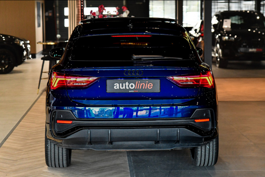 Audi Q3 Sportback 45 TFSI e 3x S-Line. Pano, ACC, Sonos, Keyless, Matrix, Sfeer, Camera, Dodeh, 20''!