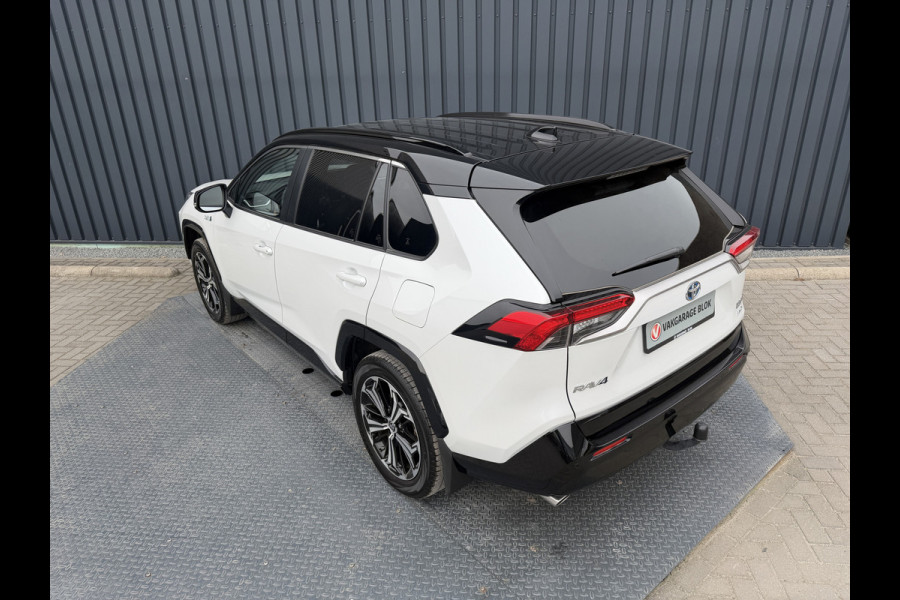 Toyota RAV4 2.5 Plug-in Hybrid AWD Bi-Tone Plus | Trekhaak | Stoel koeling+verwarming | 26.000 km | Rijklaar!!