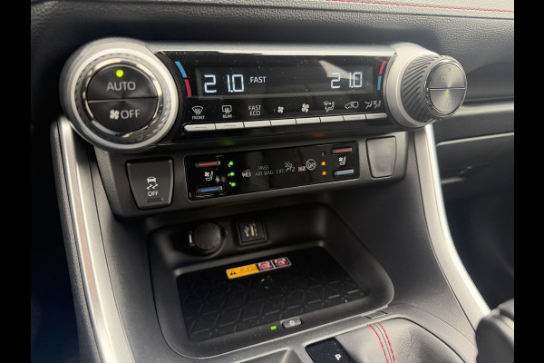 Toyota RAV4 2.5 Plug-in Hybrid AWD Bi-Tone Plus | Trekhaak | Stoel koeling+verwarming | 26.000 km | Rijklaar!!