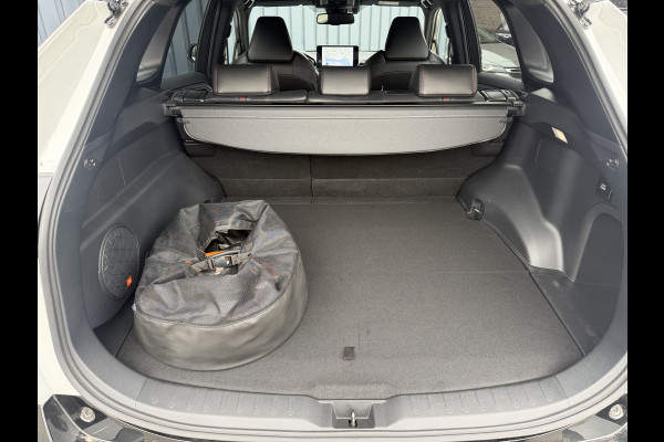 Toyota RAV4 2.5 Plug-in Hybrid AWD Bi-Tone Plus | Trekhaak | Stoel koeling+verwarming | 26.000 km | Rijklaar!!