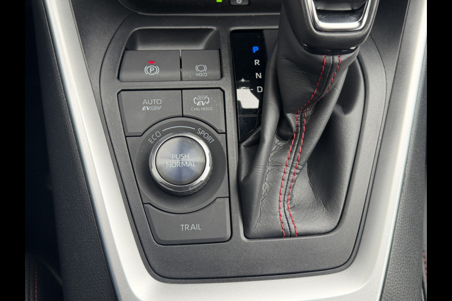 Toyota RAV4 2.5 Plug-in Hybrid AWD Bi-Tone Plus | Trekhaak | Stoel koeling+verwarming | 26.000 km | Rijklaar!!