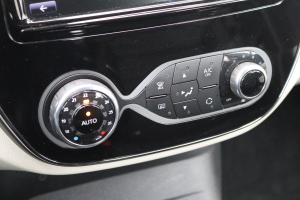 Renault Captur 1.3TCe 150PK Automaat Initiale Paris Navigatie/Camera/Trekhaak/Leder/Stoelverwarming