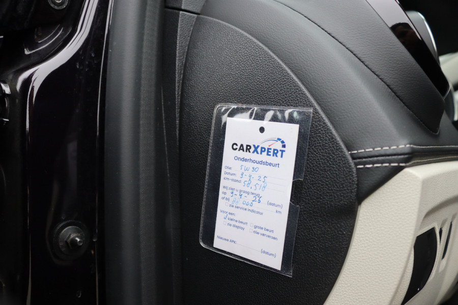 Renault Captur 1.3TCe 150PK Automaat Initiale Paris Navigatie/Camera/Trekhaak/Leder/Stoelverwarming