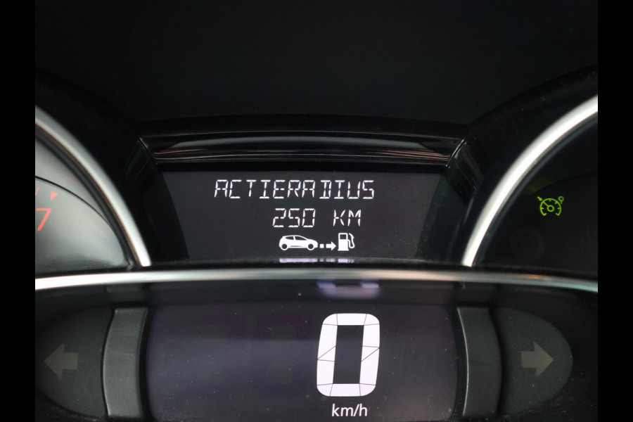 Renault Clio 0.9 TCe LIMITED HATCHBACK + NAVIGATIE | LMV | BASS REFLEX AUDIO | CRUISE CONTROL