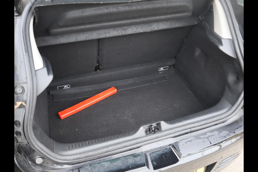 Renault Clio 0.9 TCe LIMITED HATCHBACK + NAVIGATIE | LMV | BASS REFLEX AUDIO | CRUISE CONTROL