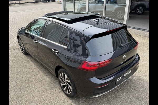 Volkswagen Golf 1.4 eHybrid Style DSG | Panoramadak | Navigatie | Climate | ACC cruise| Memory Seat | 16".