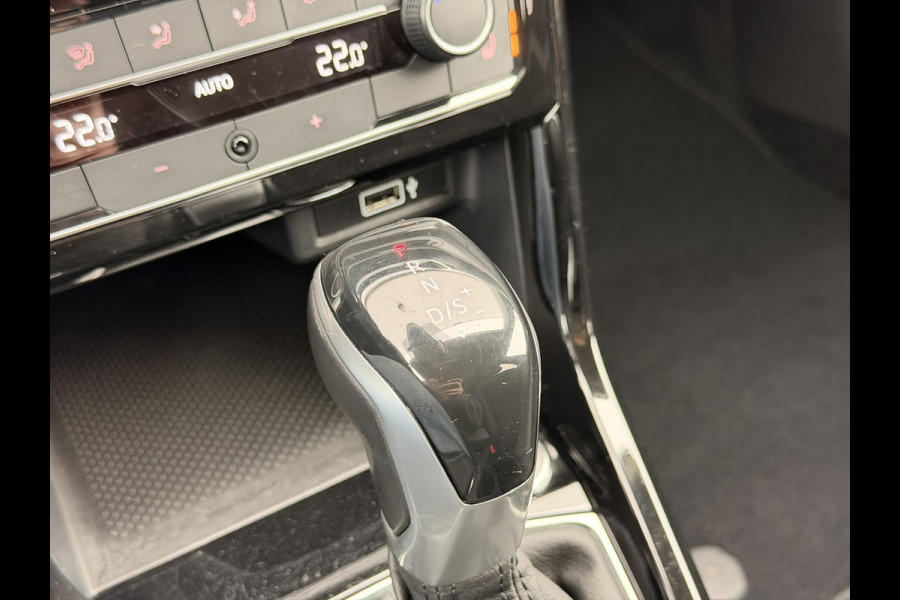 Volkswagen T-Cross 1.0 TSI DSG LED Camera 18' CarPlay Virtual ACC Stoelverwarming
