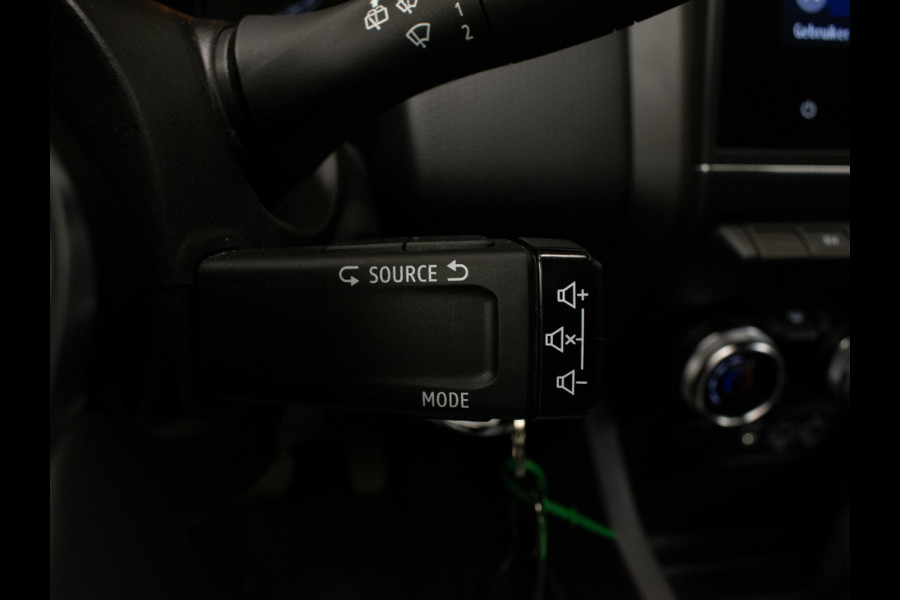 Renault Clio 1.6 E-Tech Hybrid 140 Business Zen Sport (APPLE CARPLAY,NAVI,PDC,CLIMATE,CRUISE,DIGITAL COCKPIT,LED,SPORTSTOELEN)