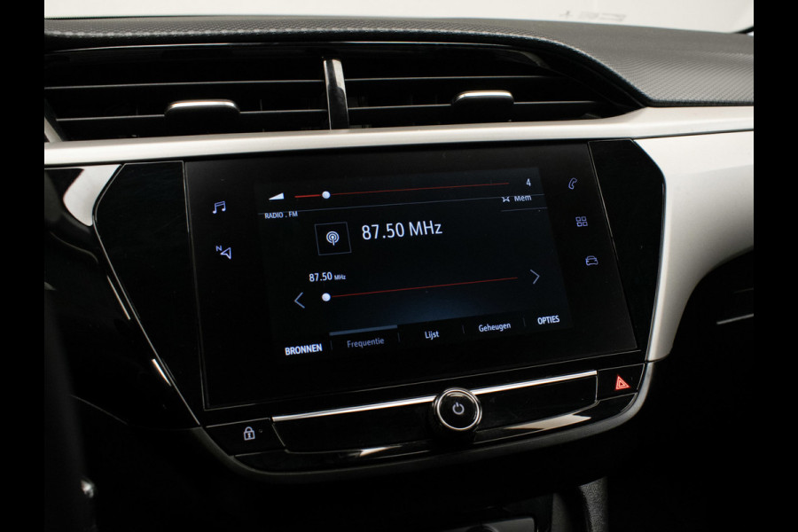 Opel Corsa 1.2 Edition Sport (APPLE CARPLAY,NAVI,PDC,CRUISE,LANE ASSIST,ELEKTRISCH PAKKET,SPORTSTOELEN,LM VELGEN,NETTE STAAT)