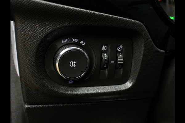 Opel Corsa 1.2 Edition Sport (APPLE CARPLAY,NAVI,PDC,CRUISE,LANE ASSIST,ELEKTRISCH PAKKET,SPORTSTOELEN,LM VELGEN,NETTE STAAT)